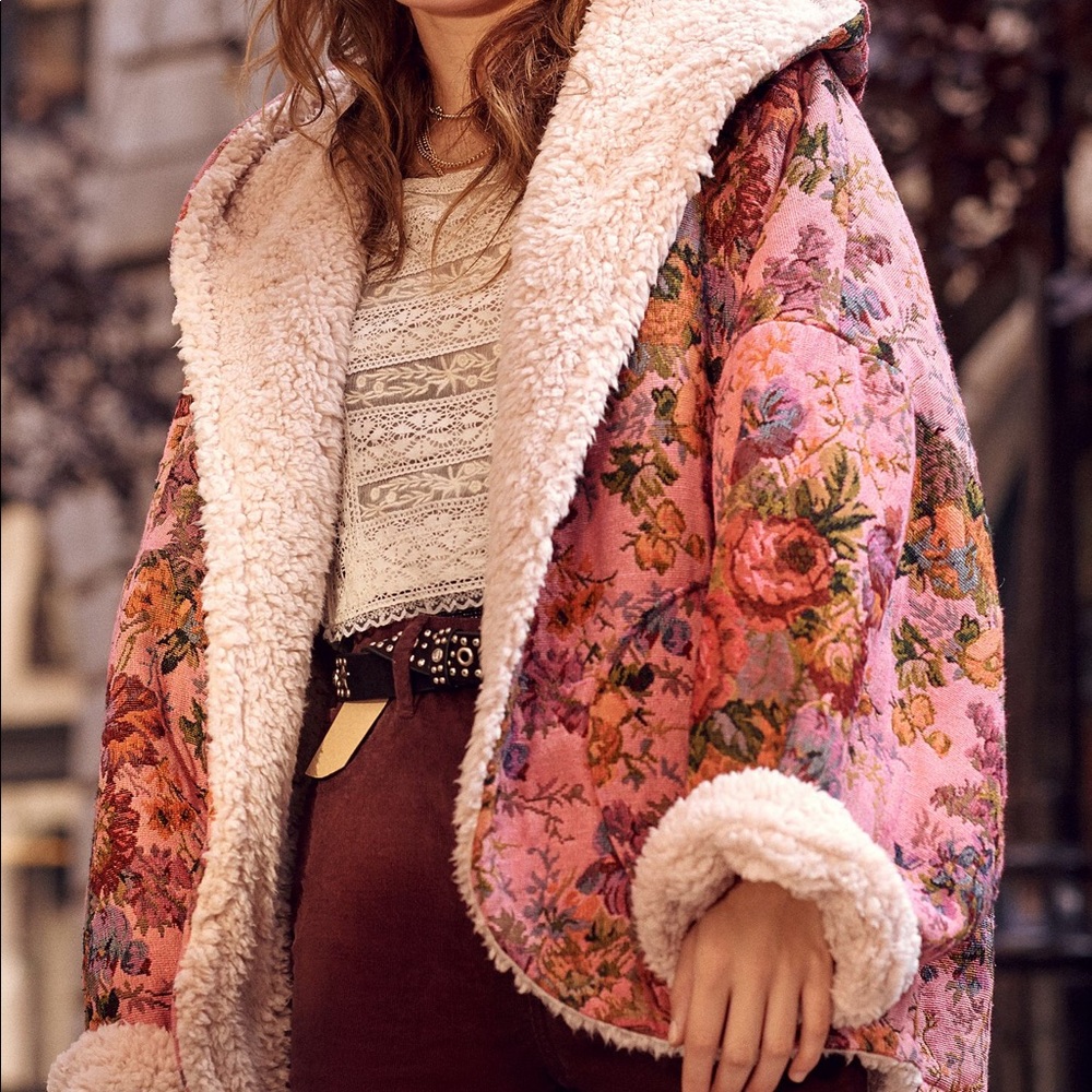 ISO!! UO Beatriz Reversible Teddy Coat